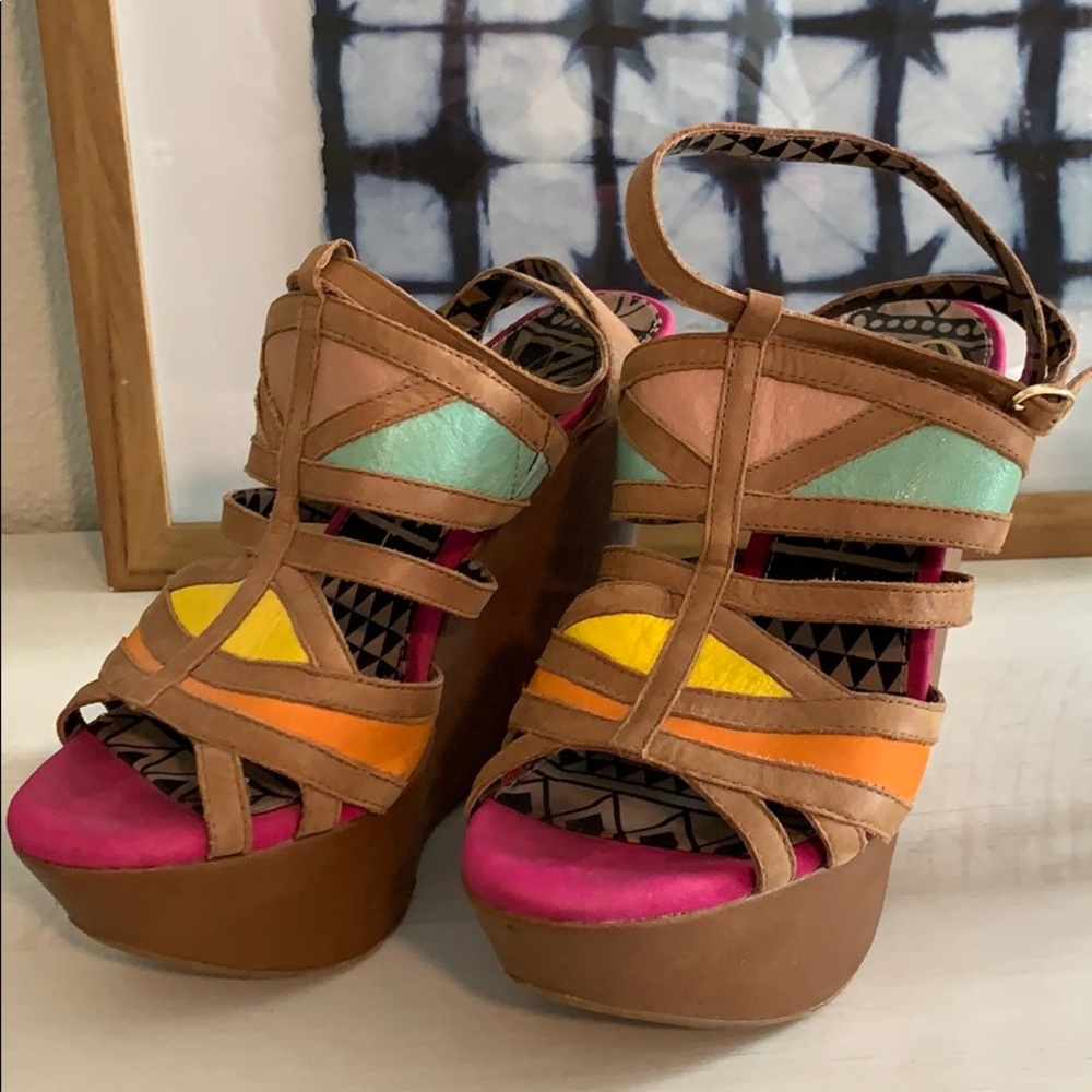 Jessica’s Simpson wedges